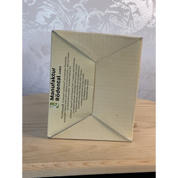 Original Hummel Ornament Merry Wanderer #935506 - Picture 7 of 7